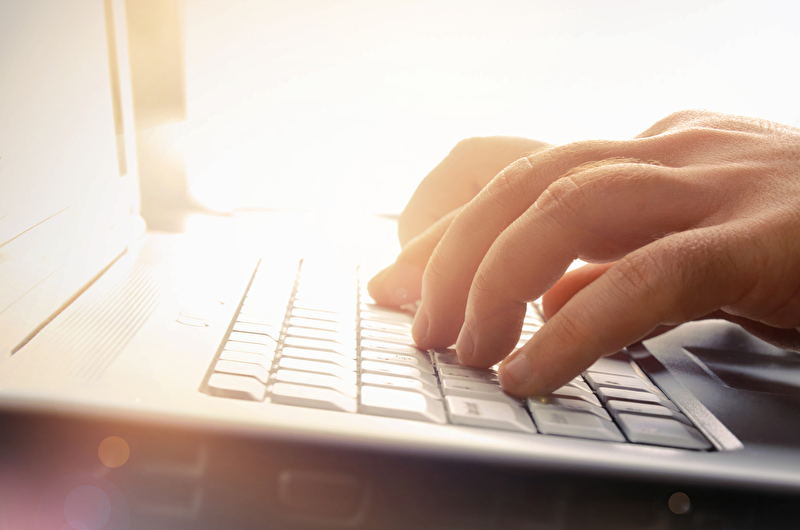 Platow Webinar: Gold auf Allzeithoch: Wie Gold als Portfolio-Baustein dienen kann Platow Webinar: Gold auf Allzeithoch: Wie Gold als Portfolio-Baustein dienen kann